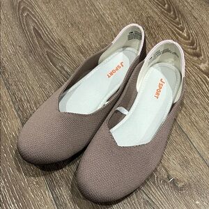 NWOT JSPORT Women's Tan Knit Loafers